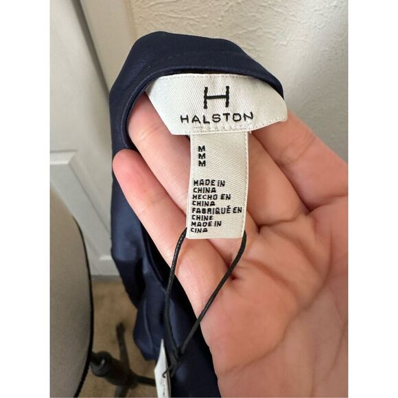 Halston Women's Cowl Neck Draped Blouse Navy Blue Size Medium NWT - Picture 4 of 7